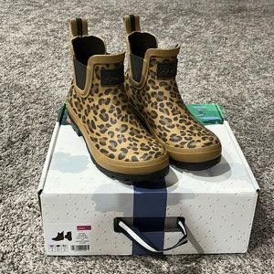 Leopard print ankle rain boots